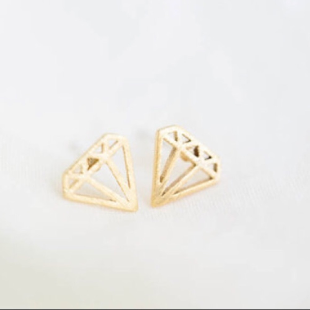 Dimond Stud Earrings. SALE, NO OFFERS ❗️ - Picture 3 of 3